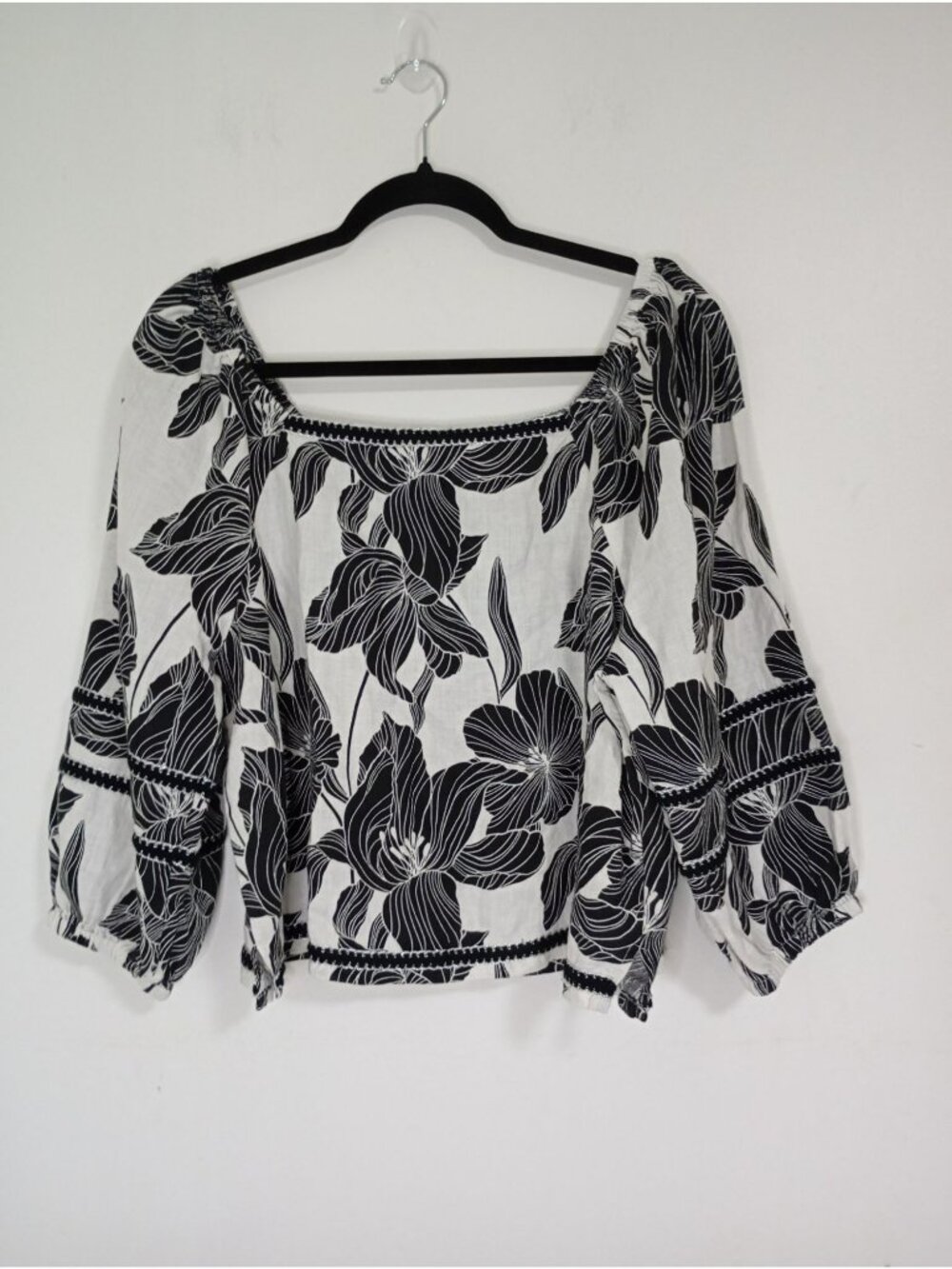 Tahari Linen Blouse Loose Fit Long Sleeves Boho Womens Floral Style Size L NWT